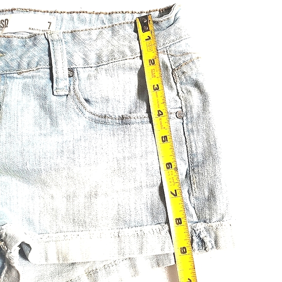 RSQ Jean Malibu Shorts size 7 - Picture 6 of 7